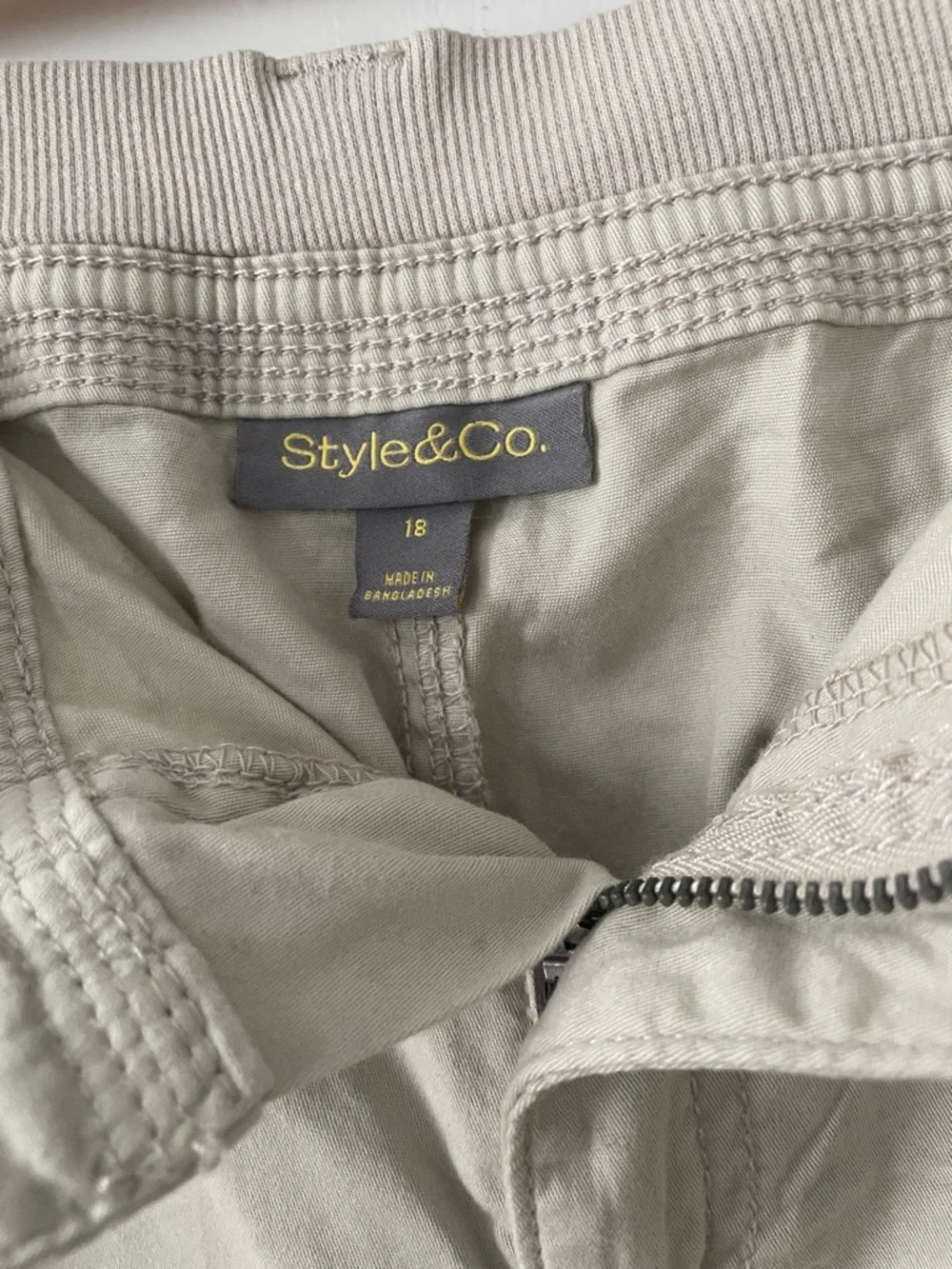 Style & Co. Cargo Capris Crop 18 - Picture 5 of 8